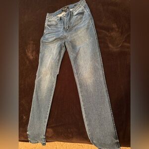 Judy Blue - “Cool Runnings” cooling jeans. Size 9/29